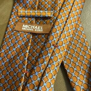 MICHEL KORS 100% Silk Tie Brown Blue Color